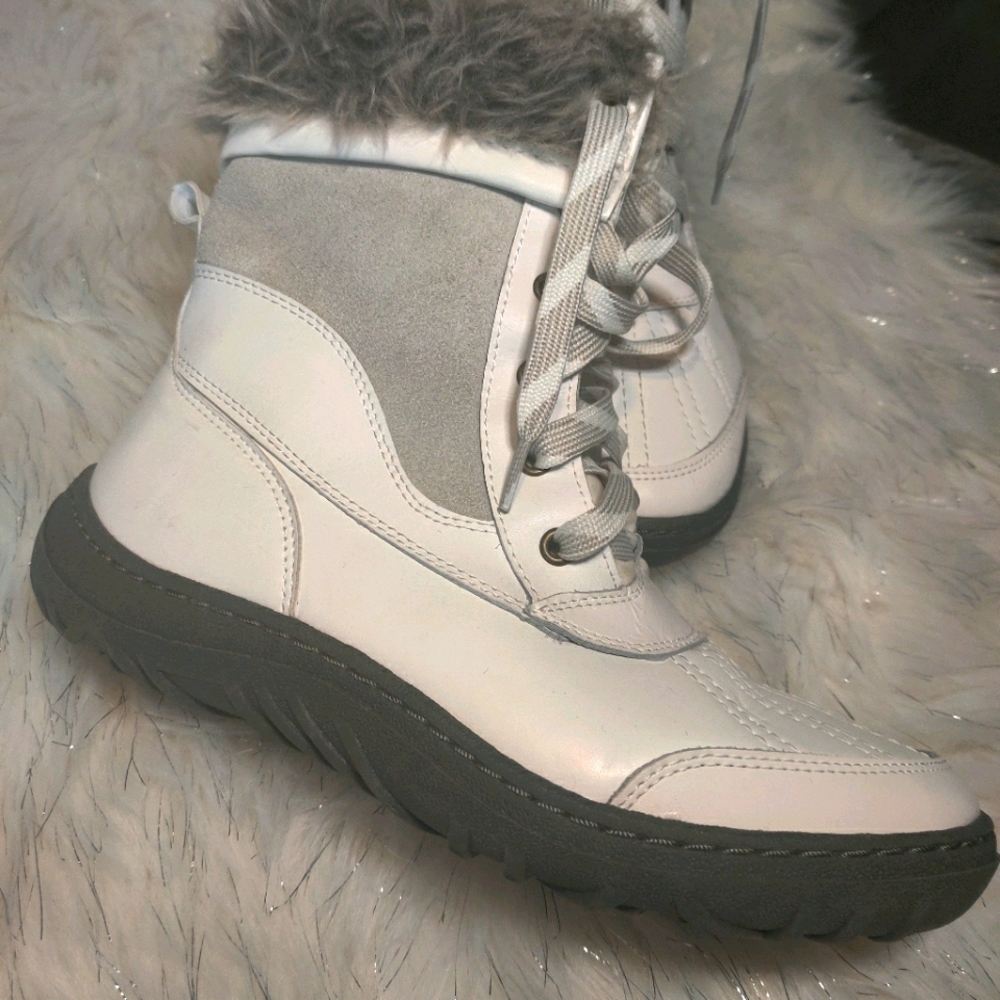 New Leather Snow BOOTS!!🎿🎿❄️❄️🎿🎿❄️❄️